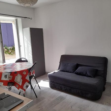 Promo F2 Wifi Courseulles Sur Mer 外观 照片